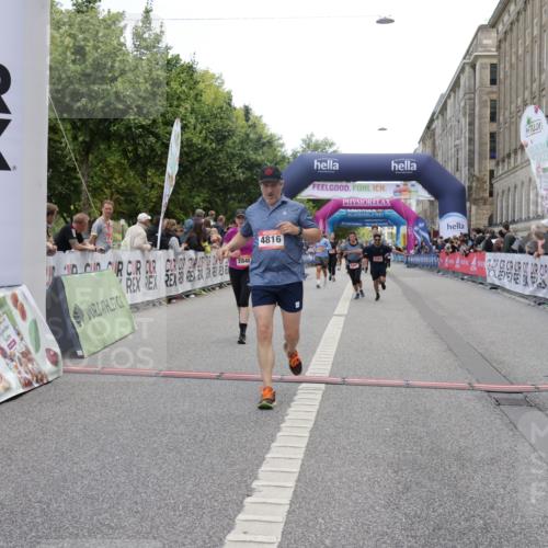 06.09.2026 - CURREX Alsterlauf Yannick Fuchs http://msf.ph/oto/10214406 06.09.2026 10:10:23 Ziel 4166, 4402, 4775, 4816, 4855, 4984, 5558, 6165, 6349, 8034 meine-sportfotos.de
