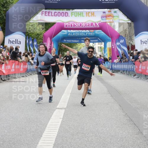 06.09.2026 - CURREX Alsterlauf Yannick Fuchs http://msf.ph/oto/10214436 06.09.2026 10:10:24 Ziel 4144, 4166, 4239, 4402, 4694, 4775, 4816, 4855, 4984, 5558, 6165, 6349, 8034 meine-sportfotos.de