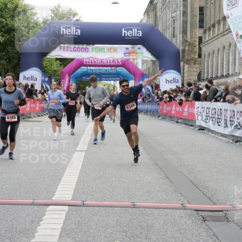 06.09.2026 - CURREX Alsterlauf Yannick Fuchs http://msf.ph/oto/10214521 06.09.2026 10:10:25 Ziel 4144, 4166, 4239, 4402, 4694, 4775, 4816, 4855, 4984, 5558, 6165, 6349, 8034 meine-sportfotos.de