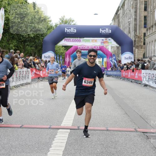 06.09.2026 - CURREX Alsterlauf Yannick Fuchs http://msf.ph/oto/10214636 06.09.2026 10:10:26 Ziel 4144, 4239, 4402, 4694, 4775, 4816, 4855, 5558, 6165, 6349, 8034 meine-sportfotos.de