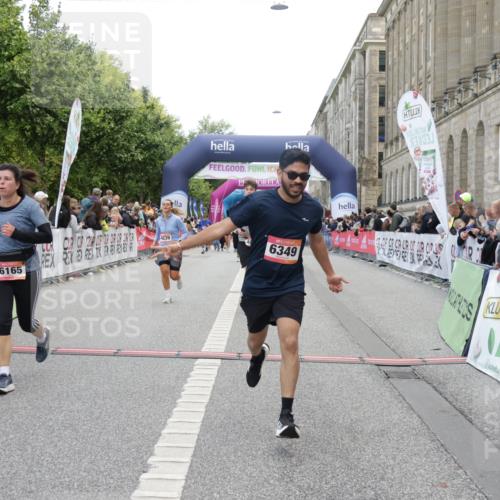 06.09.2026 - CURREX Alsterlauf Yannick Fuchs http://msf.ph/oto/10214677 06.09.2026 10:10:27 Ziel 4144, 4239, 4402, 4694, 4775, 4816, 4855, 5558, 6165, 6349, 8034 meine-sportfotos.de