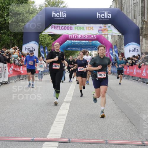 06.09.2026 - CURREX Alsterlauf Yannick Fuchs http://msf.ph/oto/10214807 06.09.2026 10:10:32 Ziel 3077, 3278, 3426, 4144, 4239, 4694, 5356, 6165, 6349, 6351 meine-sportfotos.de