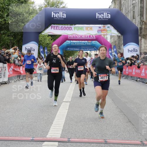 06.09.2026 - CURREX Alsterlauf Yannick Fuchs http://msf.ph/oto/10214818 06.09.2026 10:10:32 Ziel 3077, 3278, 3426, 4144, 4239, 4694, 5356, 6165, 6349, 6351 meine-sportfotos.de