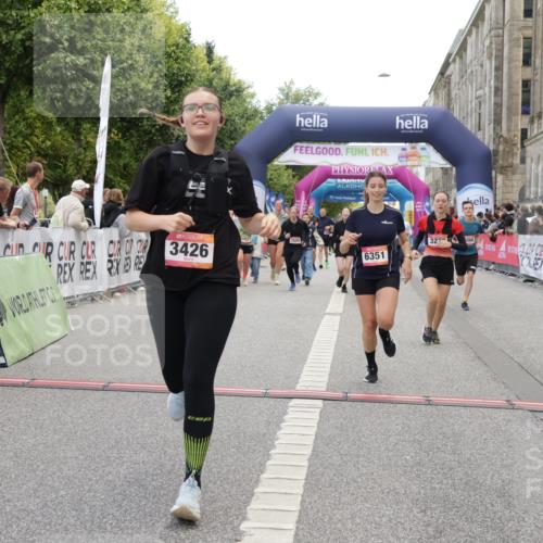 06.09.2026 - CURREX Alsterlauf Yannick Fuchs http://msf.ph/oto/10214959 06.09.2026 10:10:35 Ziel 2509, 2670, 2674, 3077, 3127, 3278, 3426, 4066, 4144, 4239, 4694, 5356, 6220, 6351 meine-sportfotos.de