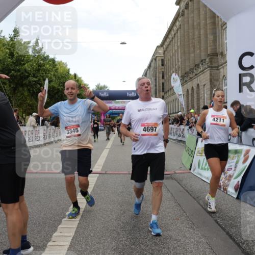 06.09.2026 - CURREX Alsterlauf Yannick Fuchs http://msf.ph/oto/10215427 06.09.2026 10:10:46 Ziel 2058, 2365, 2509, 2589, 2670, 2674, 2734, 3127, 3345, 3348, 3649, 3840, 3930, 4077, 4167, 4211, 4238, 4697, 4959, 6220, 6434 meine-sportfotos.de