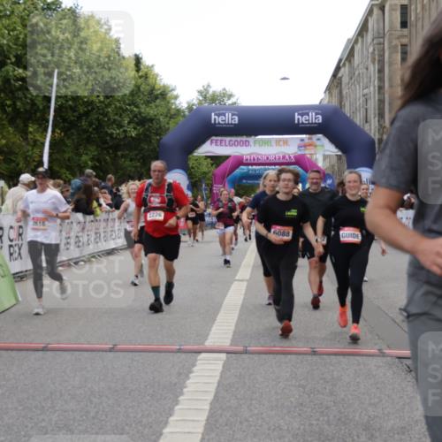 06.09.2026 - CURREX Alsterlauf Yannick Fuchs http://msf.ph/oto/10215590 06.09.2026 10:10:53 Ziel 2058, 2226, 2312, 2365, 2417, 2427, 2552, 2616, 2734, 2982, 3348, 3840, 3995, 5141, 5142, 6088, 6434 meine-sportfotos.de