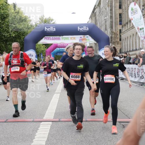 06.09.2026 - CURREX Alsterlauf Yannick Fuchs http://msf.ph/oto/10215623 06.09.2026 10:10:54 Ziel 2226, 2312, 2365, 2417, 2427, 2552, 2616, 2734, 2982, 3348, 3685, 3687, 3840, 3995, 5141, 5142, 5898, 6088, 6434 meine-sportfotos.de