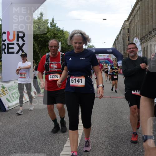 06.09.2026 - CURREX Alsterlauf Yannick Fuchs http://msf.ph/oto/10215735 06.09.2026 10:10:56 Ziel 2226, 2312, 2365, 2417, 2427, 2552, 2566, 2616, 2732, 2734, 2982, 3348, 3685, 3687, 3840, 3995, 5141, 5142, 5555, 5898, 6088, 6434 meine-sportfotos.de