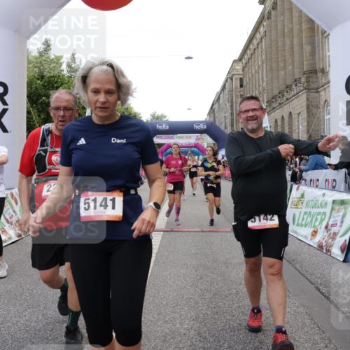 06.09.2026 - CURREX Alsterlauf Yannick Fuchs http://msf.ph/oto/10215750 06.09.2026 10:10:57 Ziel 2226, 2312, 2365, 2417, 2427, 2552, 2566, 2616, 2732, 2982, 3348, 3685, 3687, 3840, 3988, 3995, 5141, 5142, 5555, 5898, 6088, 6434 meine-sportfotos.de