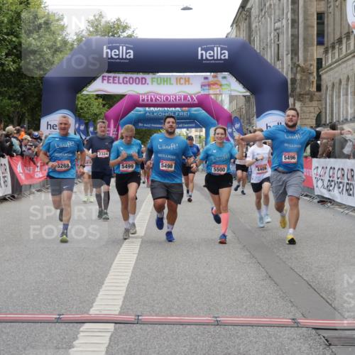06.09.2026 - CURREX Alsterlauf Yannick Fuchs http://msf.ph/oto/10216089 06.09.2026 10:11:07 Ziel 2324, 2566, 2732, 3171, 3988, 4409, 5268, 5496, 5498, 5499, 5500, 5555, 5826, 5888, 8292 meine-sportfotos.de