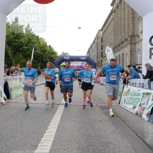 06.09.2026 - CURREX Alsterlauf Yannick Fuchs http://msf.ph/oto/10216511 06.09.2026 10:11:09 Ziel 2324, 2889, 2890, 3171, 3988, 4409, 5268, 5392, 5393, 5496, 5498, 5499, 5500, 5818, 5826, 5888, 8292 meine-sportfotos.de