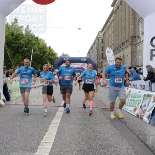 06.09.2026 - CURREX Alsterlauf Yannick Fuchs http://msf.ph/oto/10216543 06.09.2026 10:11:09 Ziel 2324, 2889, 2890, 3171, 3988, 4409, 5268, 5392, 5393, 5496, 5498, 5499, 5500, 5818, 5826, 5888, 8292 meine-sportfotos.de