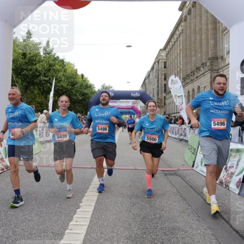 06.09.2026 - CURREX Alsterlauf Yannick Fuchs http://msf.ph/oto/10216645 06.09.2026 10:11:10 Ziel 2324, 2889, 2890, 3171, 4409, 5268, 5327, 5351, 5392, 5393, 5496, 5498, 5499, 5500, 5818, 5826, 5888, 8292 meine-sportfotos.de