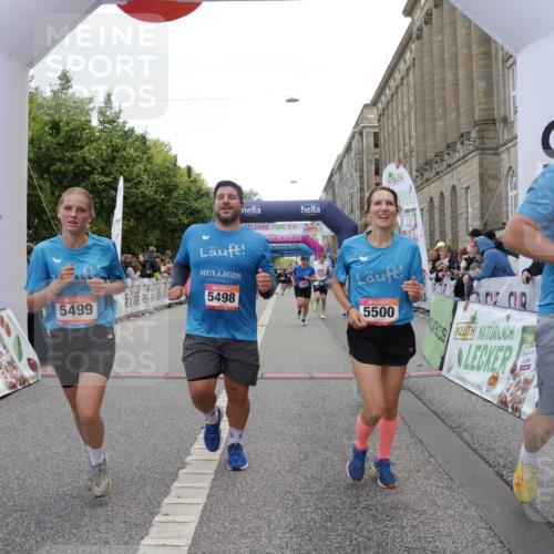 06.09.2026 - CURREX Alsterlauf Yannick Fuchs http://msf.ph/oto/10216741 06.09.2026 10:11:10 Ziel 2324, 2889, 2890, 3171, 4409, 5268, 5327, 5351, 5392, 5393, 5496, 5498, 5499, 5500, 5818, 5826, 5888, 8292 meine-sportfotos.de