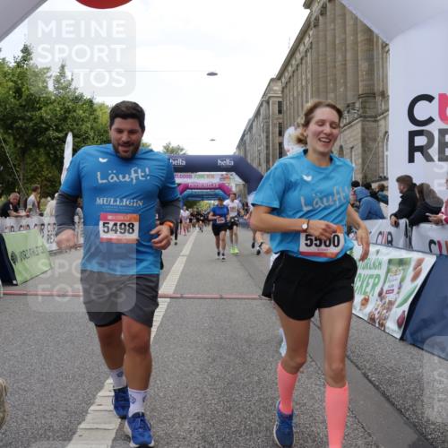 06.09.2026 - CURREX Alsterlauf Yannick Fuchs http://msf.ph/oto/10216855 06.09.2026 10:11:11 Ziel 2324, 2889, 2890, 3171, 4409, 5268, 5327, 5351, 5392, 5393, 5496, 5498, 5499, 5500, 5532, 5818, 5826, 5888, 6100 meine-sportfotos.de