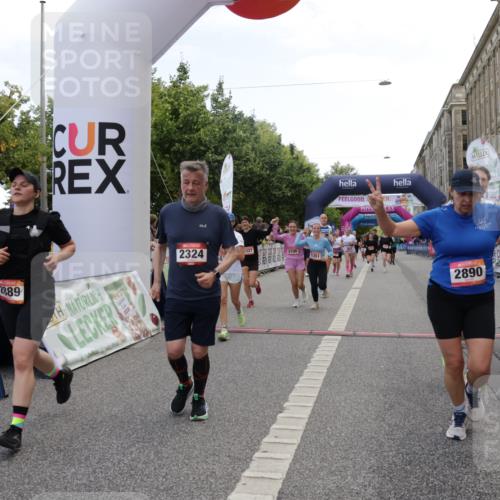 06.09.2026 - CURREX Alsterlauf Yannick Fuchs http://msf.ph/oto/10217383 06.09.2026 10:11:14 Ziel 2324, 2889, 2890, 2979, 2980, 4409, 4782, 4783, 5268, 5327, 5351, 5392, 5393, 5496, 5498, 5499, 5500, 5532, 5818, 6100, 6103 meine-sportfotos.de