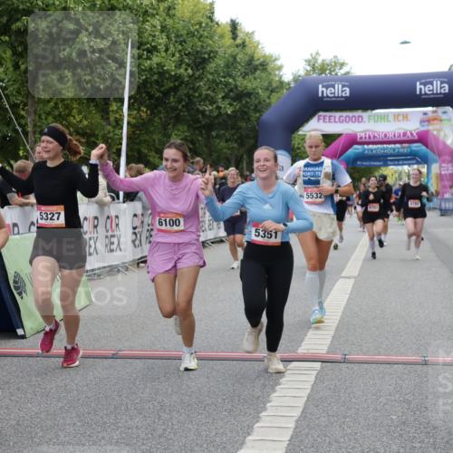06.09.2026 - CURREX Alsterlauf Yannick Fuchs http://msf.ph/oto/10217495 06.09.2026 10:11:15 Ziel 2324, 2889, 2890, 2979, 2980, 4409, 4782, 4783, 5268, 5327, 5351, 5392, 5393, 5496, 5498, 5499, 5500, 5532, 5818, 6100, 6103 meine-sportfotos.de