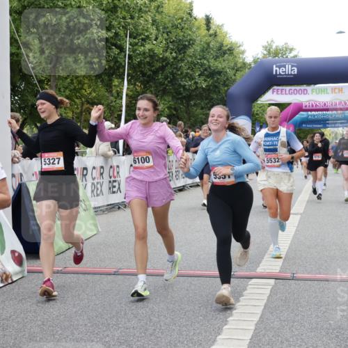 06.09.2026 - CURREX Alsterlauf Yannick Fuchs http://msf.ph/oto/10217536 06.09.2026 10:11:15 Ziel 2324, 2889, 2890, 2979, 2980, 4409, 4782, 4783, 5268, 5327, 5351, 5392, 5393, 5496, 5498, 5499, 5500, 5532, 5818, 6100, 6103 meine-sportfotos.de