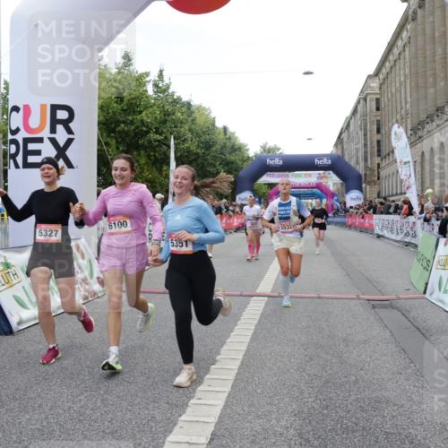 06.09.2026 - CURREX Alsterlauf Yannick Fuchs http://msf.ph/oto/10217725 06.09.2026 10:11:16 Ziel 2324, 2889, 2890, 2979, 2980, 4409, 4612, 4782, 4783, 5268, 5327, 5351, 5392, 5393, 5496, 5498, 5499, 5500, 5532, 5818, 6100, 6103, 6393, 6465 meine-sportfotos.de