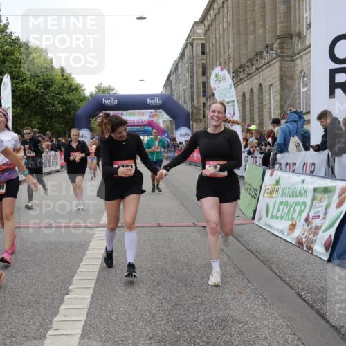 06.09.2026 - CURREX Alsterlauf Yannick Fuchs http://msf.ph/oto/10218440 06.09.2026 10:11:20 Ziel 2889, 2890, 2979, 2980, 4251, 4442, 4517, 4612, 4782, 4783, 5327, 5351, 5392, 5393, 5532, 5647, 5818, 6100, 6103, 6393, 6465 meine-sportfotos.de