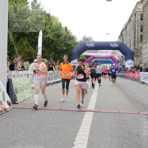 06.09.2026 - CURREX Alsterlauf Yannick Fuchs http://msf.ph/oto/10219589 06.09.2026 10:11:24 Ziel 2014, 2352, 2979, 2980, 3652, 4251, 4442, 4517, 4612, 4782, 4783, 5647, 6103, 6393, 6465 meine-sportfotos.de