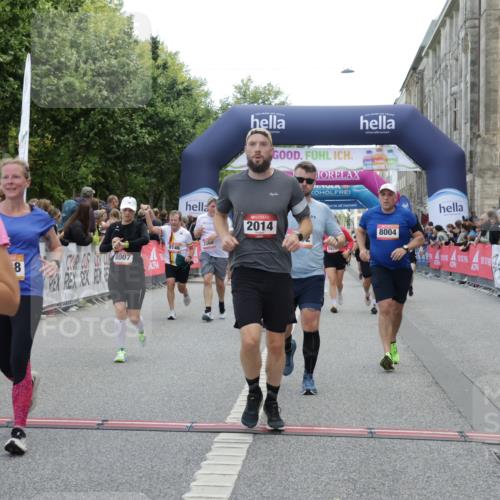 06.09.2026 - CURREX Alsterlauf Yannick Fuchs http://msf.ph/oto/10220254 06.09.2026 10:11:28 Ziel 2014, 2352, 2446, 3360, 3652, 4251, 4442, 4517, 4612, 5226, 5647, 5922, 5923, 6393, 6465, 6491, 8004, 8007, 8145, 8146 meine-sportfotos.de