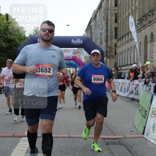 06.09.2026 - CURREX Alsterlauf Yannick Fuchs http://msf.ph/oto/10220586 06.09.2026 10:11:30 Ziel 2014, 2352, 2446, 3360, 3652, 4442, 4517, 5226, 5279, 5647, 5922, 5923, 6491, 8004, 8007, 8145, 8146 meine-sportfotos.de