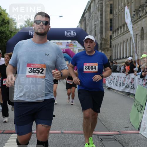 06.09.2026 - CURREX Alsterlauf Yannick Fuchs http://msf.ph/oto/10220608 06.09.2026 10:11:30 Ziel 2014, 2352, 2446, 3360, 3652, 4442, 4517, 5226, 5279, 5647, 5922, 5923, 6491, 8004, 8007, 8145, 8146 meine-sportfotos.de