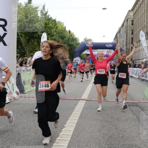 06.09.2026 - CURREX Alsterlauf Yannick Fuchs http://msf.ph/oto/10220961 06.09.2026 10:11:33 Ziel 2014, 2352, 2356, 2446, 3284, 3285, 3360, 3373, 3652, 3922, 5226, 5279, 5922, 5923, 6491, 8004, 8007, 8145, 8146 meine-sportfotos.de