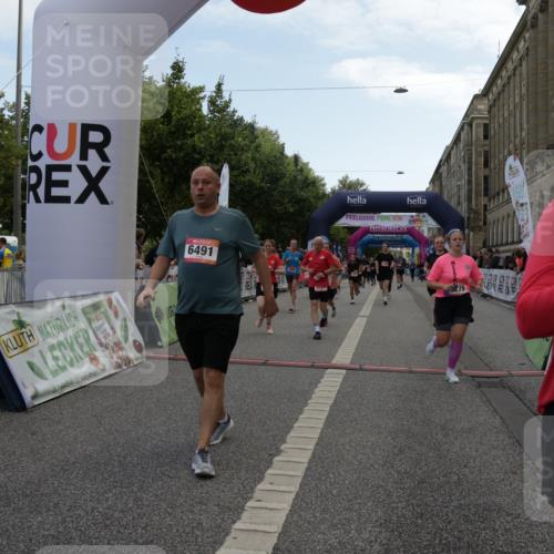 06.09.2026 - CURREX Alsterlauf Yannick Fuchs http://msf.ph/oto/10221208 06.09.2026 10:11:34 Ziel 2014, 2352, 2356, 2446, 3284, 3285, 3360, 3373, 3652, 3922, 4188, 4189, 5226, 5279, 5451, 5458, 5922, 5923, 6491, 8004, 8007, 8145, 8146 meine-sportfotos.de