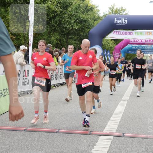 06.09.2026 - CURREX Alsterlauf Yannick Fuchs http://msf.ph/oto/10221339 06.09.2026 10:11:35 Ziel 2014, 2356, 2446, 3284, 3285, 3360, 3373, 3652, 3922, 4188, 4189, 5226, 5279, 5451, 5458, 5922, 5923, 6491, 8004, 8007, 8145, 8146 meine-sportfotos.de