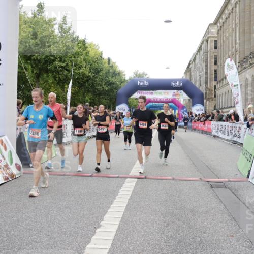 06.09.2026 - CURREX Alsterlauf Yannick Fuchs http://msf.ph/oto/10221850 06.09.2026 10:11:39 Ziel 2356, 3060, 3284, 3285, 3360, 3373, 3922, 4188, 4189, 5226, 5279, 5451, 5458, 5922, 5923, 6019, 6166, 6362, 6446, 6491, 8146 meine-sportfotos.de