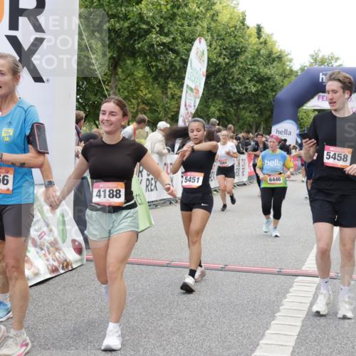06.09.2026 - CURREX Alsterlauf Yannick Fuchs http://msf.ph/oto/10222117 06.09.2026 10:11:40 Ziel 2125, 2356, 3060, 3284, 3285, 3373, 3704, 3922, 4188, 4189, 4611, 5279, 5451, 5458, 5922, 5923, 6019, 6166, 6362, 6446, 6491 meine-sportfotos.de