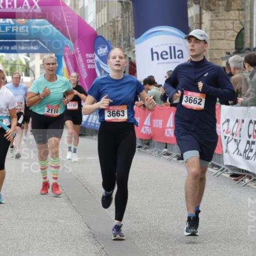 06.09.2026 - CURREX Alsterlauf Yannick Fuchs http://msf.ph/oto/10222717 06.09.2026 10:11:46 Ziel 2110, 2125, 2192, 2701, 3060, 3662, 3663, 3704, 4188, 4189, 4276, 4611, 5451, 5458, 6019, 6166, 6362, 6446, 8165, 8166 meine-sportfotos.de