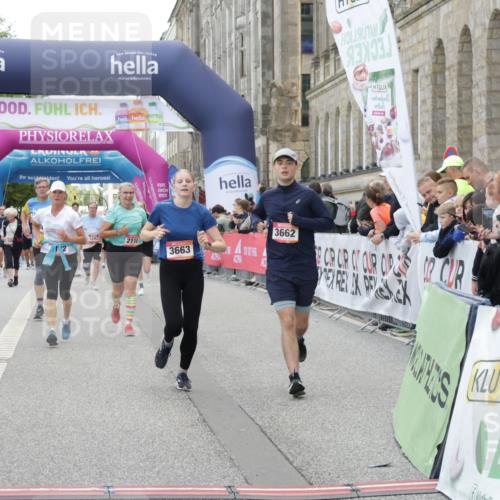 06.09.2026 - CURREX Alsterlauf Yannick Fuchs http://msf.ph/oto/10222794 06.09.2026 10:11:47 Ziel 2110, 2125, 2192, 2701, 3060, 3662, 3663, 3704, 4276, 4611, 6019, 6166, 6362, 6446, 6467, 8165, 8166 meine-sportfotos.de