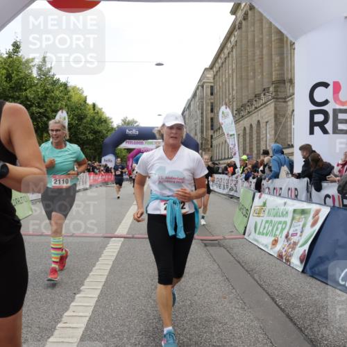 06.09.2026 - CURREX Alsterlauf Yannick Fuchs http://msf.ph/oto/10223023 06.09.2026 10:11:52 Ziel 2110, 2125, 2192, 2701, 3662, 3663, 3704, 4276, 4611, 4653, 5197, 5292, 6467, 8165, 8166 meine-sportfotos.de