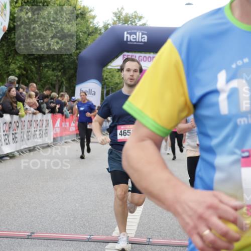 06.09.2026 - CURREX Alsterlauf Yannick Fuchs http://msf.ph/oto/10223031 06.09.2026 10:11:54 Ziel 2110, 2192, 2701, 3198, 3662, 3663, 3776, 4276, 4653, 5197, 5292, 6467, 8165, 8166 meine-sportfotos.de
