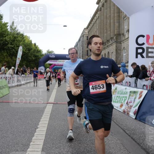 06.09.2026 - CURREX Alsterlauf Yannick Fuchs http://msf.ph/oto/10223039 06.09.2026 10:11:56 Ziel 2110, 2192, 3198, 3662, 3663, 3776, 3777, 4276, 4653, 4787, 4790, 5197, 5292, 6467, 8165, 8166 meine-sportfotos.de