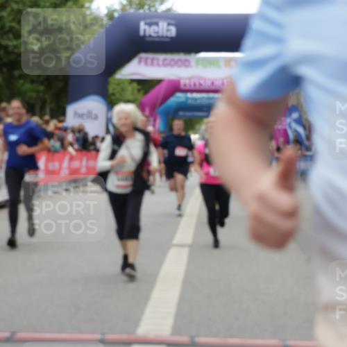 06.09.2026 - CURREX Alsterlauf Yannick Fuchs http://msf.ph/oto/10223041 06.09.2026 10:11:56 Ziel 2110, 2192, 3198, 3662, 3663, 3776, 3777, 4276, 4653, 4787, 4790, 5197, 5292, 6467, 8165, 8166 meine-sportfotos.de