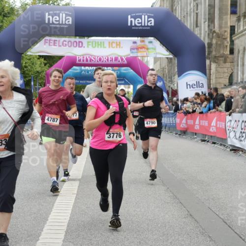 06.09.2026 - CURREX Alsterlauf Yannick Fuchs http://msf.ph/oto/10223048 06.09.2026 10:11:58 Ziel 2110, 3198, 3776, 3777, 4223, 4653, 4787, 4790, 5197, 5292, 6467 meine-sportfotos.de
