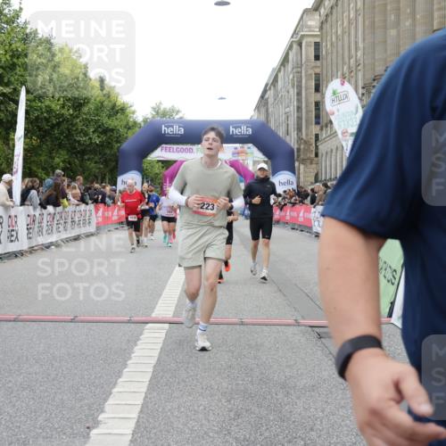 06.09.2026 - CURREX Alsterlauf Yannick Fuchs http://msf.ph/oto/10223064 06.09.2026 10:12:02 Ziel 3198, 3557, 3761, 3776, 3777, 4223, 4653, 4787, 4790, 4946, 4957, 4958, 5292 meine-sportfotos.de
