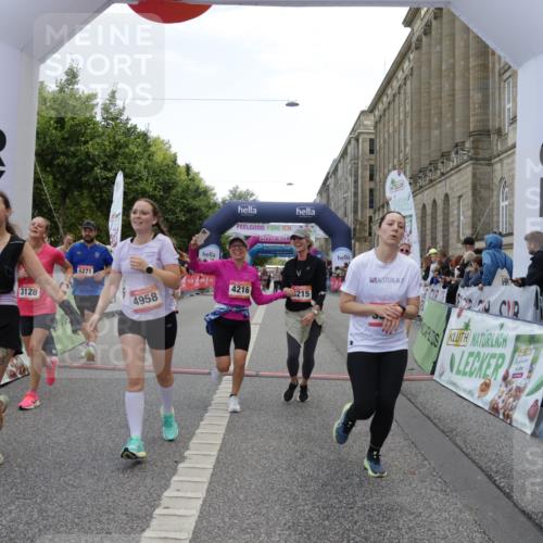 06.09.2026 - CURREX Alsterlauf Yannick Fuchs http://msf.ph/oto/10223114 06.09.2026 10:12:08 Ziel 3108, 3128, 3557, 3601, 3761, 4215, 4216, 4223, 4946, 4957, 4958, 6271 meine-sportfotos.de