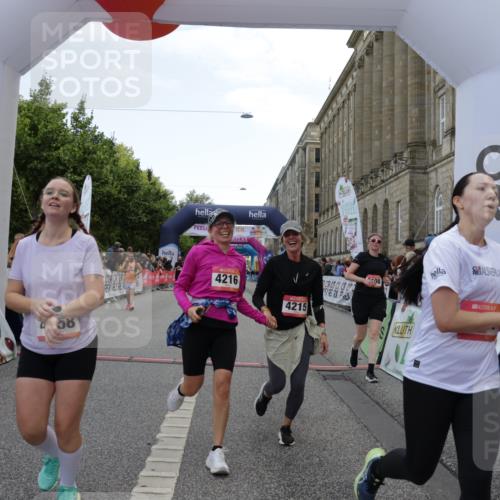 06.09.2026 - CURREX Alsterlauf Yannick Fuchs http://msf.ph/oto/10223147 06.09.2026 10:12:09 Ziel 3108, 3128, 3557, 3601, 3761, 4215, 4216, 4223, 4946, 4957, 4958, 6271 meine-sportfotos.de