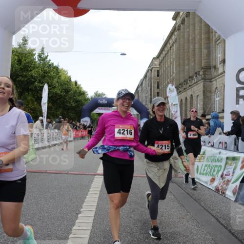 06.09.2026 - CURREX Alsterlauf Yannick Fuchs http://msf.ph/oto/10223165 06.09.2026 10:12:09 Ziel 3108, 3128, 3557, 3601, 3761, 4215, 4216, 4223, 4946, 4957, 4958, 6271 meine-sportfotos.de