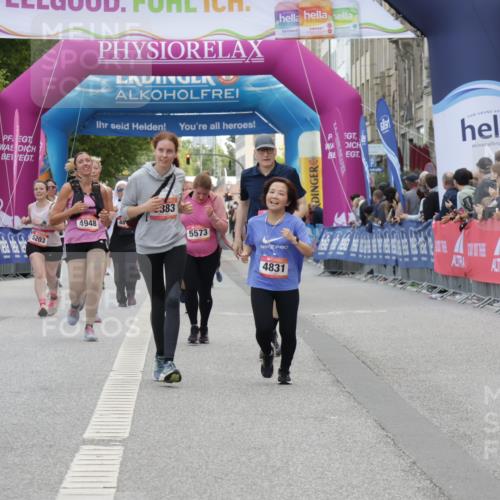 06.09.2026 - CURREX Alsterlauf Yannick Fuchs http://msf.ph/oto/10223262 06.09.2026 10:12:15 Ziel 3108, 3111, 3128, 3601, 4063, 4215, 4216, 4831, 5883, 6271 meine-sportfotos.de