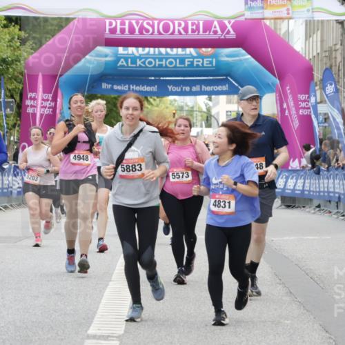 06.09.2026 - CURREX Alsterlauf Yannick Fuchs http://msf.ph/oto/10223308 06.09.2026 10:12:17 Ziel 3048, 3111, 3601, 4063, 4831, 4948, 5573, 5883 meine-sportfotos.de