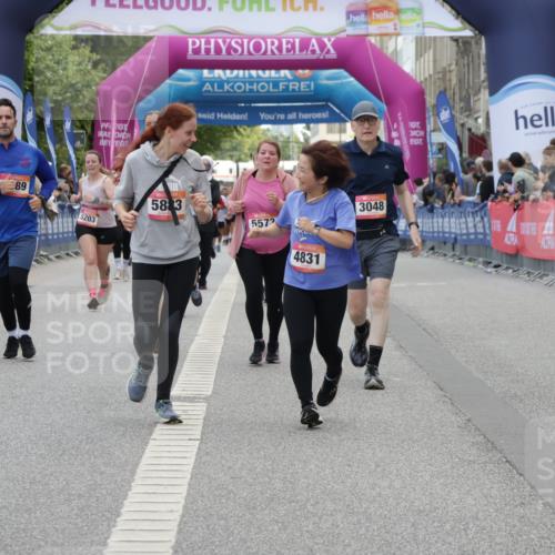 06.09.2026 - CURREX Alsterlauf Yannick Fuchs http://msf.ph/oto/10223361 06.09.2026 10:12:18 Ziel 3048, 3111, 3601, 4063, 4831, 4948, 5573, 5883, 5889 meine-sportfotos.de