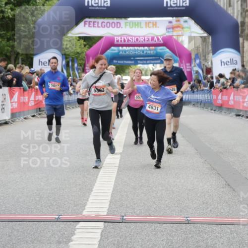 06.09.2026 - CURREX Alsterlauf Yannick Fuchs http://msf.ph/oto/10223376 06.09.2026 10:12:18 Ziel 3048, 3111, 3601, 4063, 4831, 4948, 5573, 5883, 5889 meine-sportfotos.de