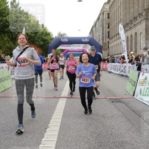 06.09.2026 - CURREX Alsterlauf Yannick Fuchs http://msf.ph/oto/10223433 06.09.2026 10:12:21 Ziel 3048, 3111, 3112, 4063, 4831, 4948, 5203, 5573, 5883, 5889, 6266 meine-sportfotos.de