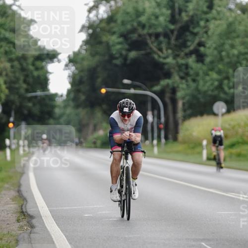 06.09.2026 - 20. Norderstedt Triathlon Michael Burmester http://msf.ph/oto/10224968 06.09.2026 14:53:39 Radfahren 1176 meine-sportfotos.de